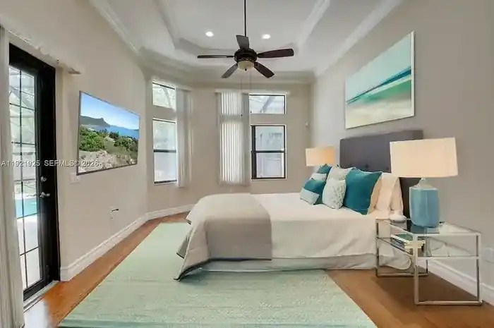 Primary suite